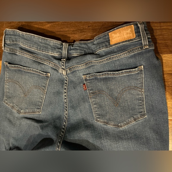 Womens Levis 512 Perfectly Slimming Capris 32x18 Womens Size 14 - Picture 2 of 6